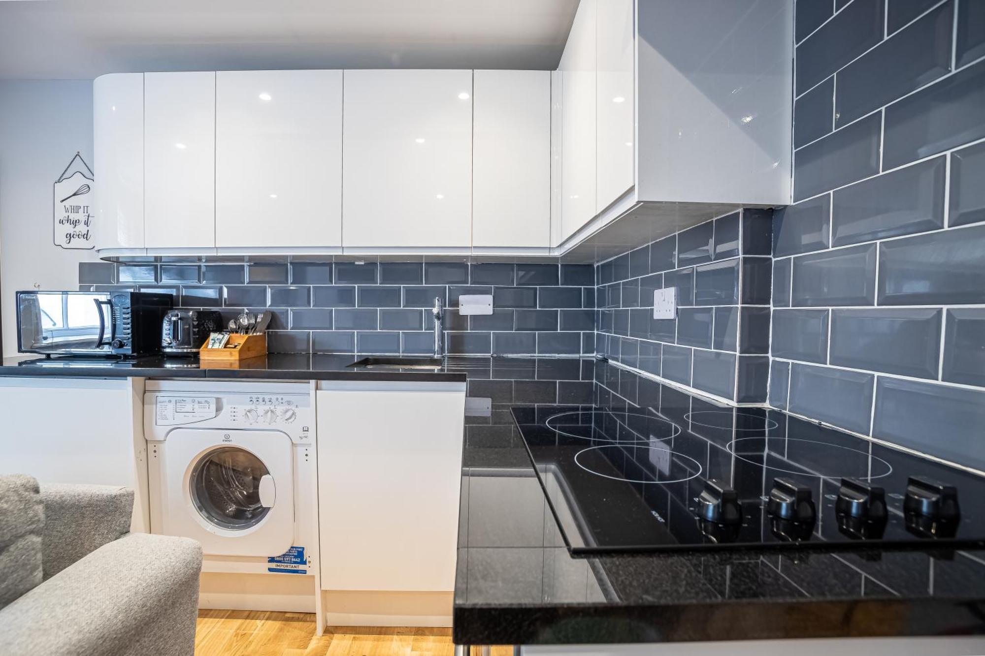 Cosy, Flat For Up To 4 With Park View Appartamento *